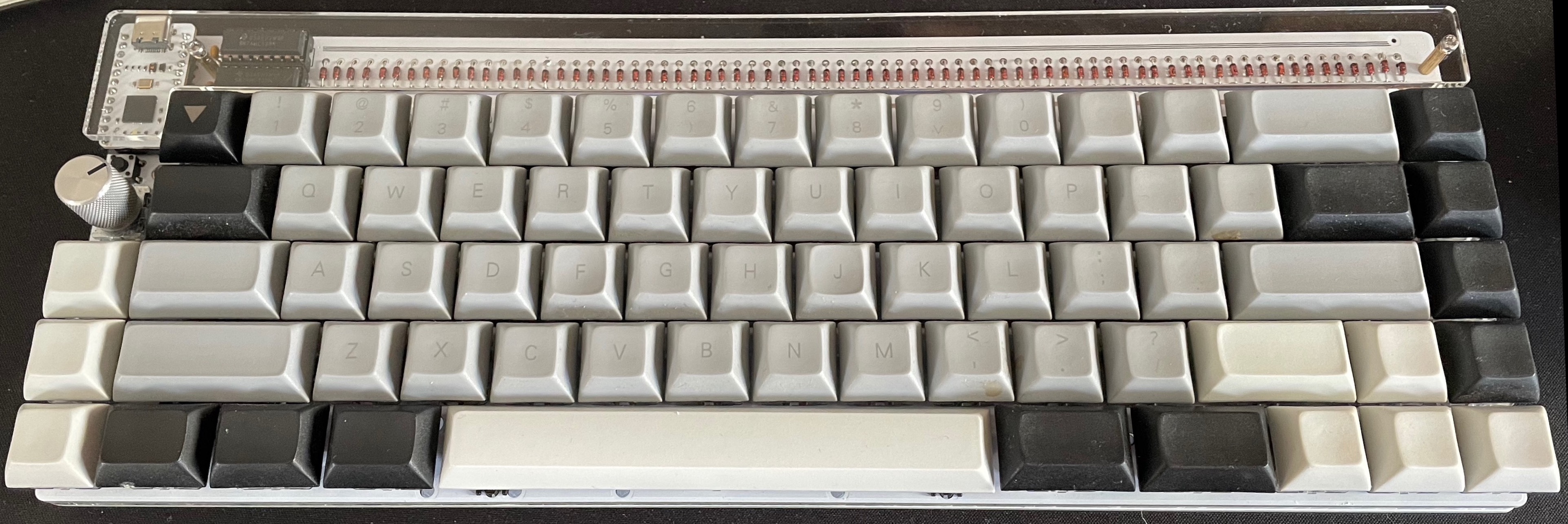 My newly built Nibble 65% keyboard with Durock Linear 62g L7's